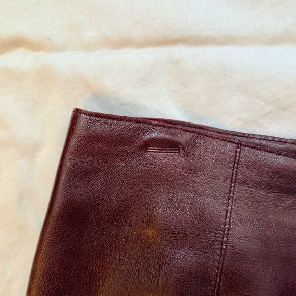 Carolina Herrera Vintage Italian Leather Skirt Dark Red Burgundy Size 10 - Picture 9 of 9